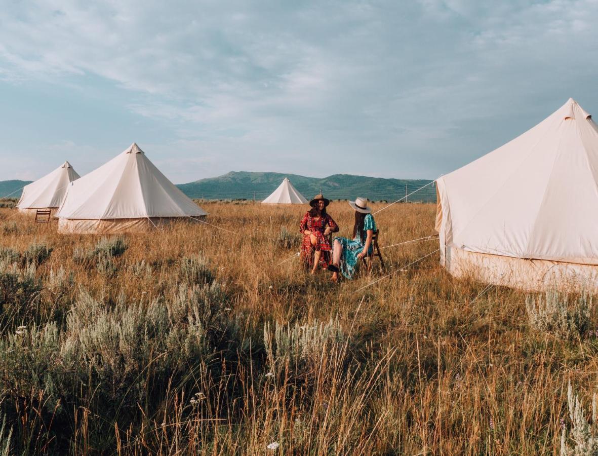 Wander Camp Yellowstone Island Park Buitenkant foto